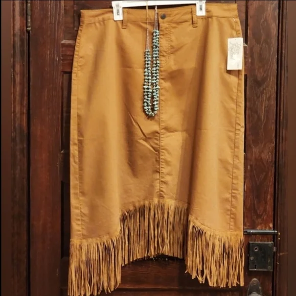 ‼️OUT OF STOCK‼️Fringe Hem Denim Asymetrical Midi Skirt Size 20 Tan Western - Picture 3 of 8
